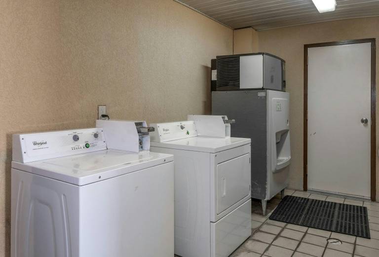 Red Roof Inn & Suites Oxford — photo 4