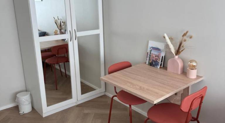Short stay in the city center, free parking — photo 2
