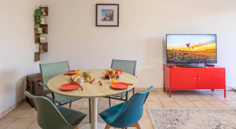 Rental apartment with terrace — photo 2