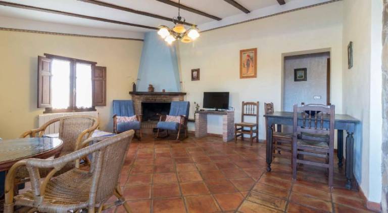 Beautiful house with pool, barbecue & hot tub | Pets allowed — photo 2