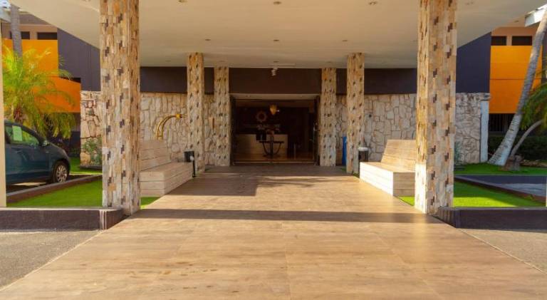 Curacao Airport Hotel — photo 5