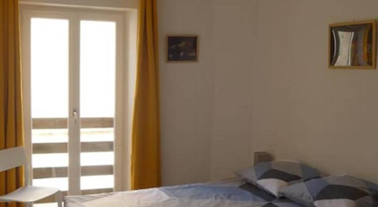 Apartment with terrace — photo 2