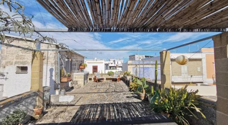 Holiday apartment with terrace & BBQ — photo 2