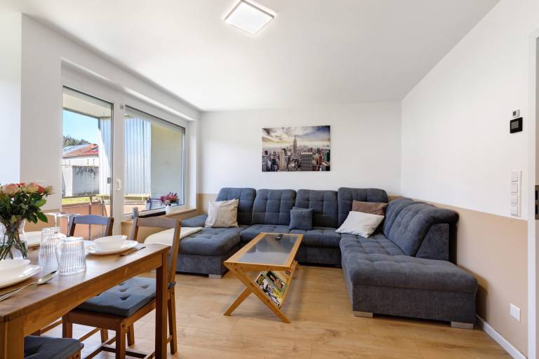 Deluxe Apartment in a Quiet Location with Balcony and Wi-Fi in Stuttgart