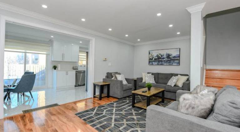 Holiday apartment | Pets allowed in Mississauga, ON