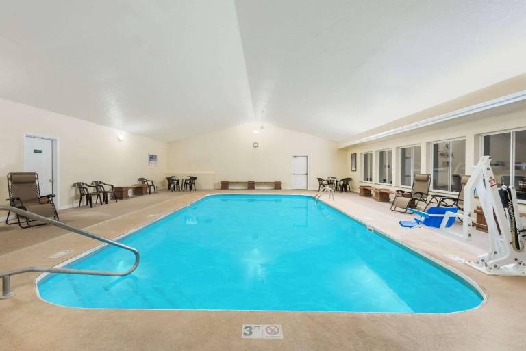 Hawthorn Extended Stay by Wyndham Seville — photo 3