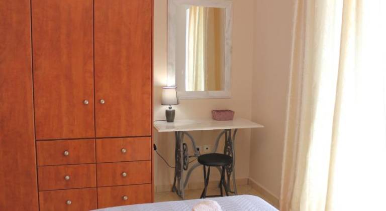 Beautiful rental apartment with patio & garden | Pets are welcome in Kefalonia