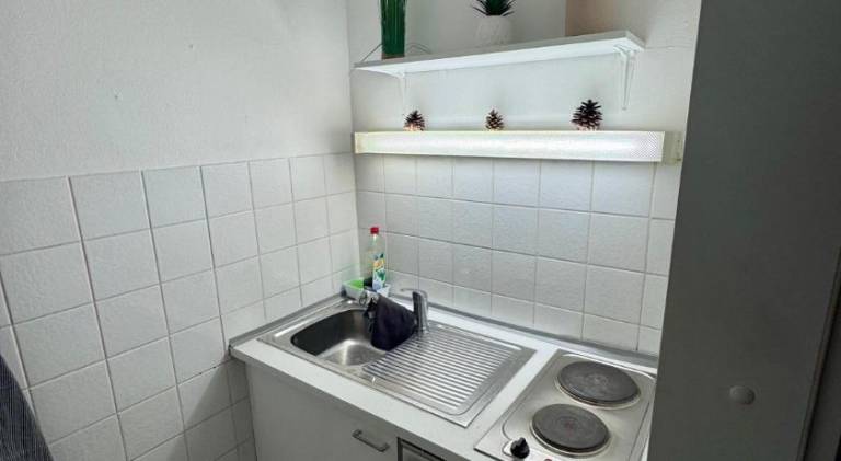Holiday apartment with pool — photo 3