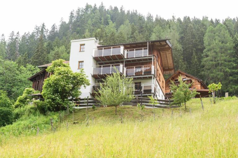 Apartment  Tschafein