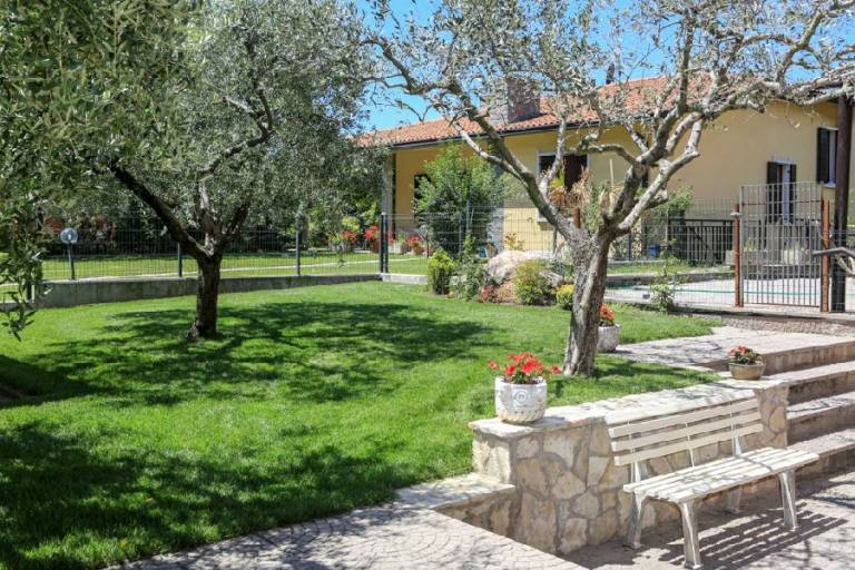 Terra e Sole: 8. Suite Girasole — photo 2