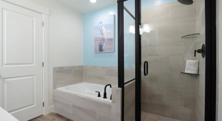 Vacation home with pool & jacuzzi — photo 2