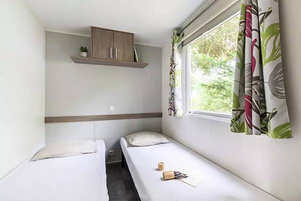 Wonderful mobile home with heated pool, hot tub & BBQ | Pet-friendly — photo 5