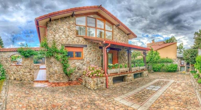 Casa  Los Ángeles de San Rafael