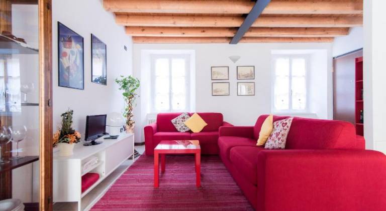 Pleasant holiday apartment | Next to Como Cathedral | Pets allowed — photo 2