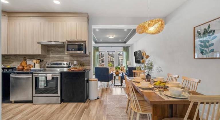 House with hot tub | Pet-friendly — photo 4