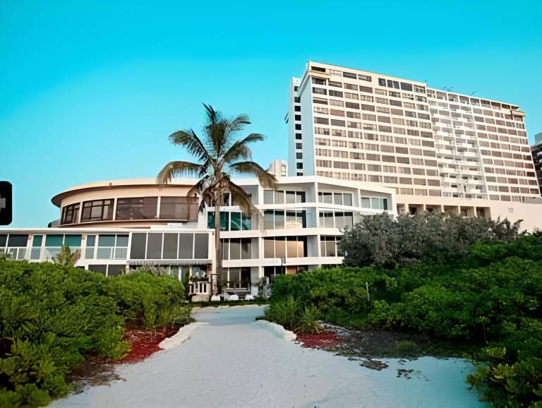 The Castle Beach Apartments in Miami Beach, FL
