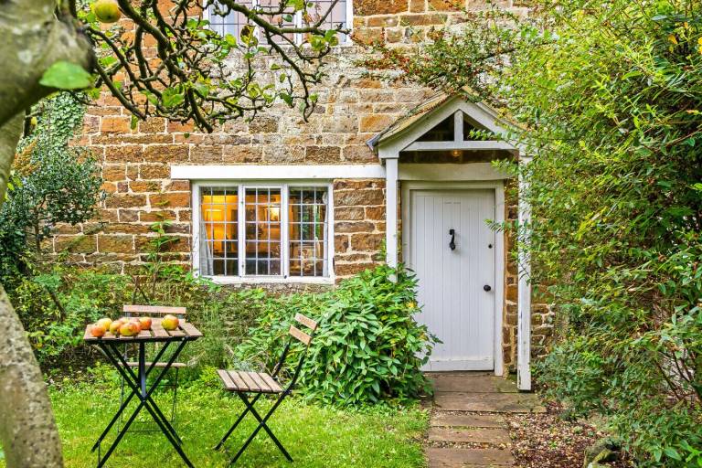 Cottage Eydon