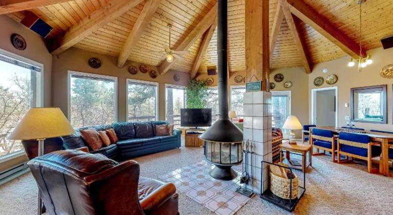 House with jacuzzi & pool in Pagosa Springs, CO