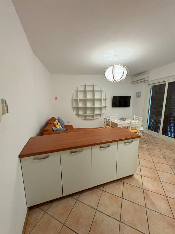 Rental apartment with pool & patio | Beach view — photo 2