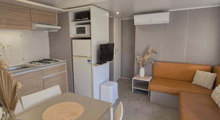 L'Oasis Mobil Home 6 pers a 100m de la Plage Parc Aquatique Camping 5 etoiles Les Dunes — photo 4