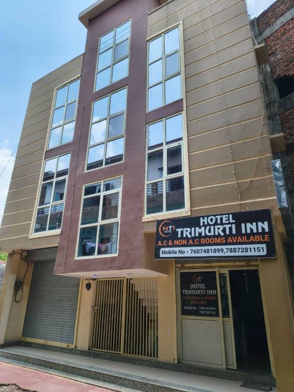 HOTEL TRIMURTI INN