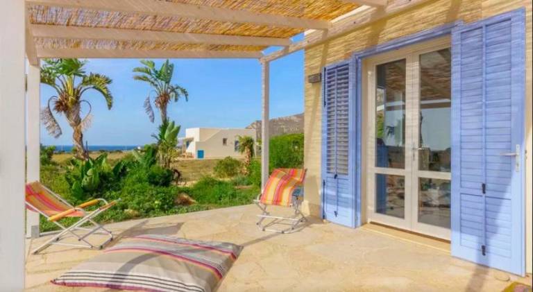 Child-friendly vacation home with barbecue, yard & terrace | Pets are welcome — photo 2