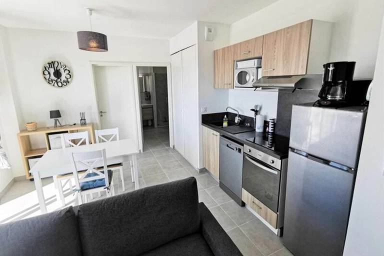 Holiday apartment with terrace — photo 5