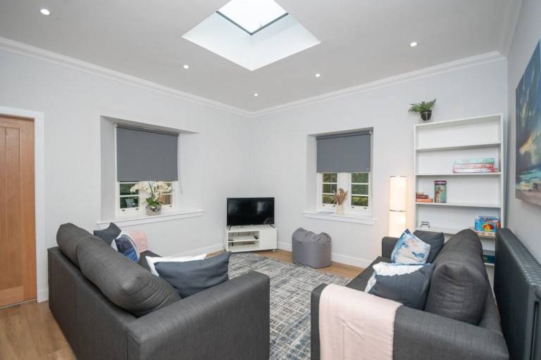 Fully equipped house with yard | Next to Dunblane Cathedral | Suitable for remote work | Dogs allowed — photo 2
