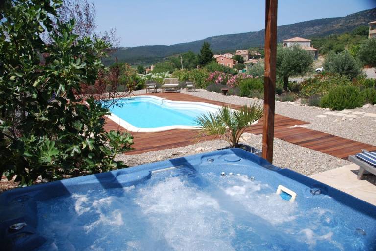 Fully equipped wonderful villa with BBQ, pool & patio | Dogs allowed — photo 2