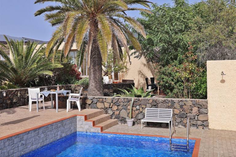 Ferienhaus mit Hund in Todoque, La Palma für max. 5 Personen