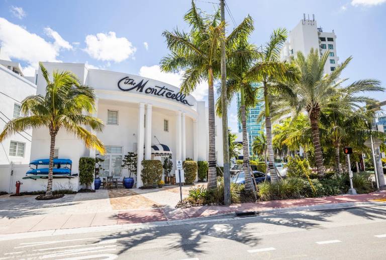Oceanside Hotel in Miami Beach, FL