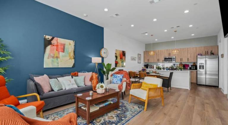 Beautiful vacation home | Suitable for remote work | Pets allowed in Dallas, TX