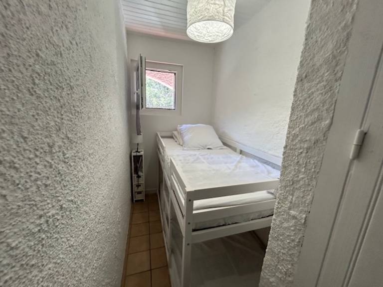 Air-conditioned apartment for 4 near the beach — photo 3