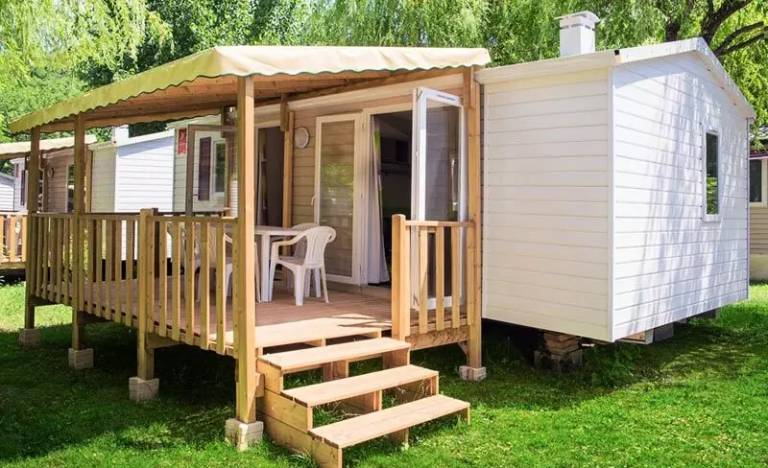 Mobile home with sauna, yard & patio — photo 2