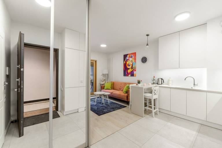Lumina apartments with cozy balcony — photo 5