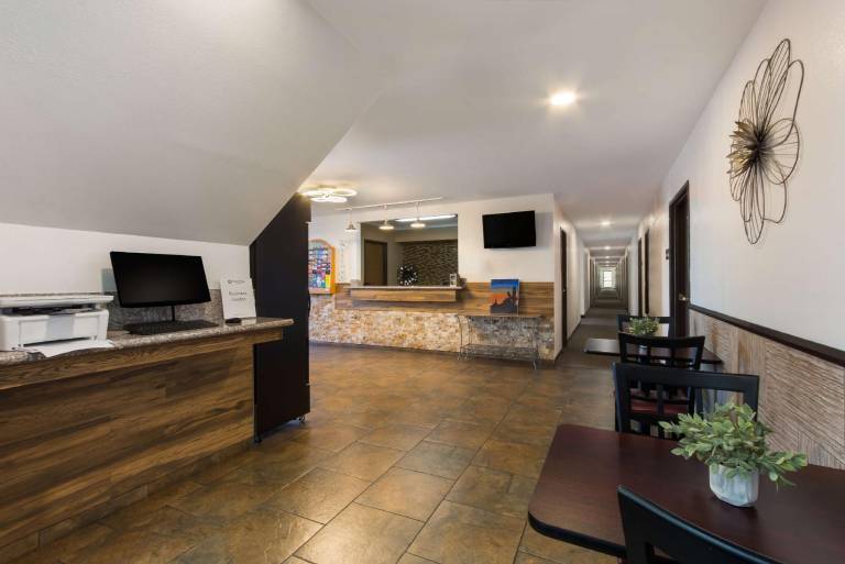 SureStay by Best Western Camp Verde — photo 4