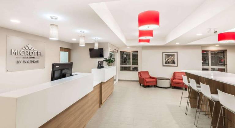 Microtel Inn & Suites by Wyndham Sudbury — photo 2
