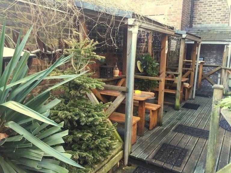 Embassie Backpackers Liverpool — photo 5