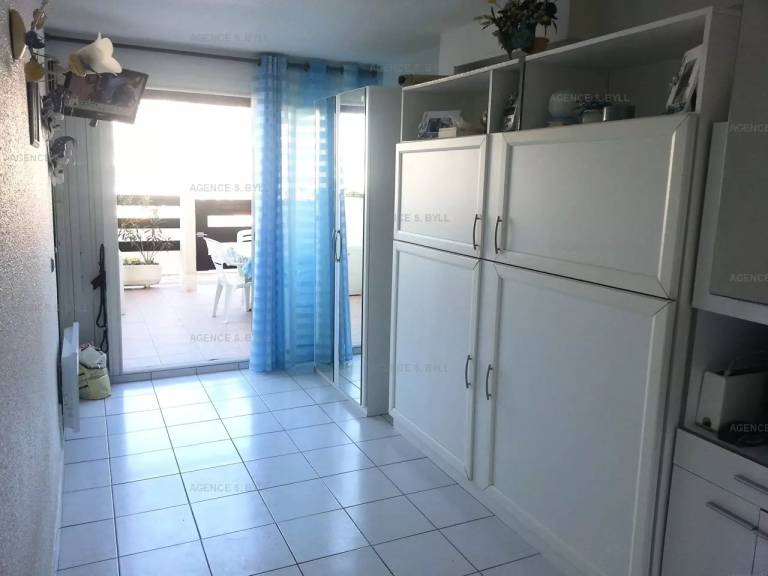 Studio with terrace in Agde