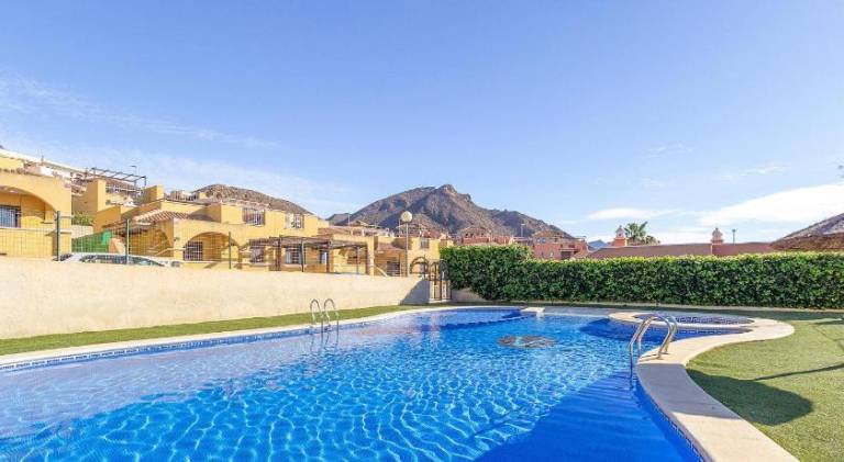 Vacation home with yard, terrace & private pool in Cartagena