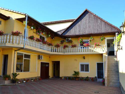House  Micălaca