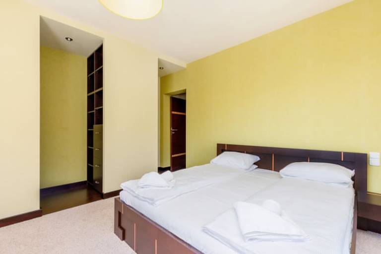 Family-oriented nice holiday apartment with fast internet & patio | Pets allowed — photo 2