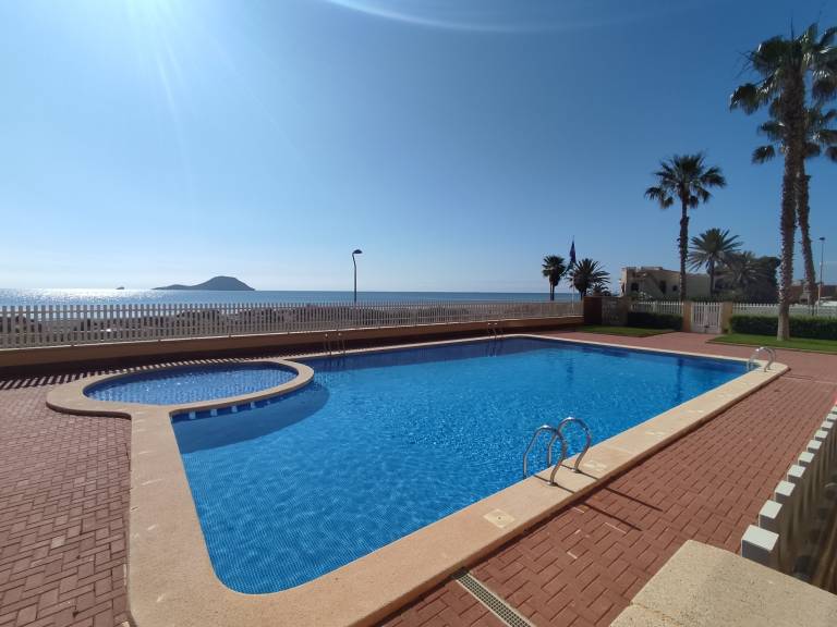 Apartment with pool & terrace — photo 3