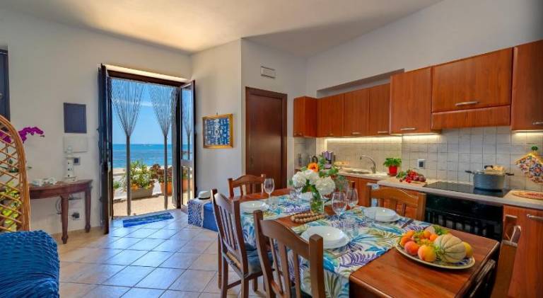 Holiday apartment with 2 rooms for 4 persons in Sciacca