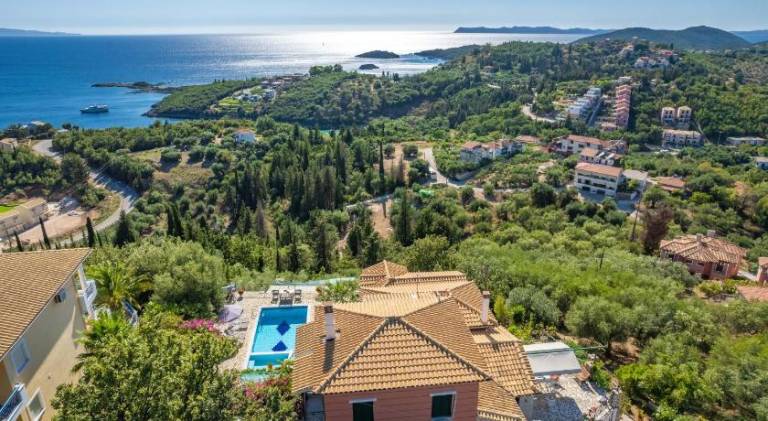Charming holiday apartment with pool, yard & terrace | Next to the beach | Dogs allowed — photo 5