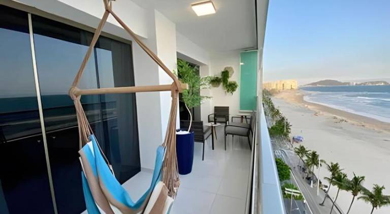 Holiday apartment with 1 room for 4 persons in Guarujá