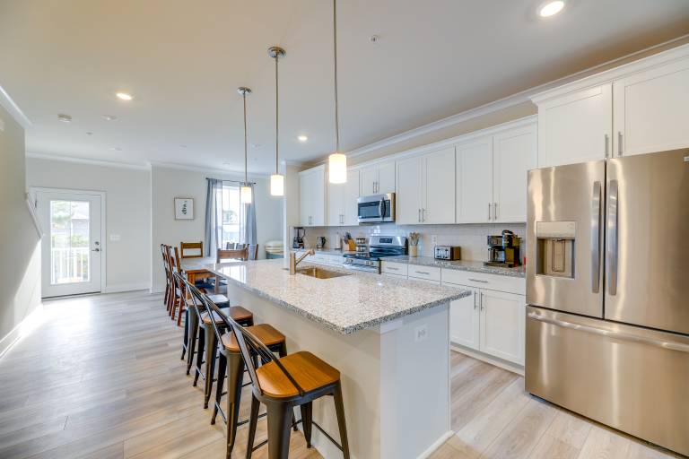 Pool Access! Newly Built Ocean City Townhome — photo 2