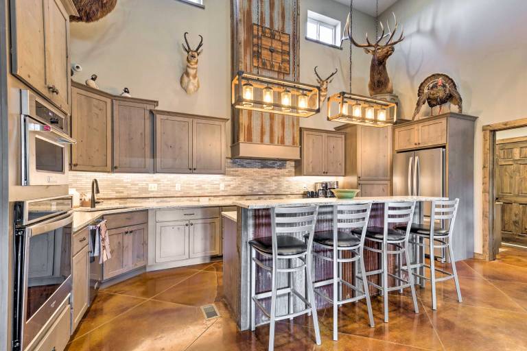 Kansas Hunting Lodge: Pets & Large Groups Welcome! — photo 2