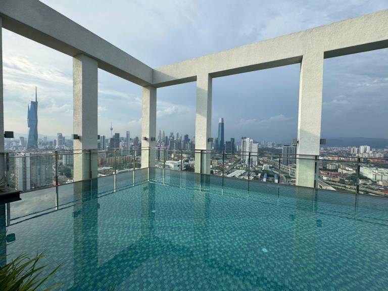 TRION 2, KLCC TRX at Chan Sow Lin, Kuala Lumpur — photo 3