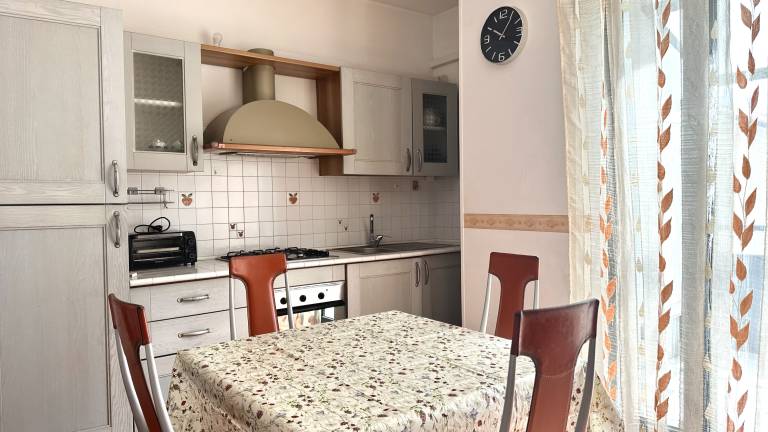Apartment with patio | City view — photo 4